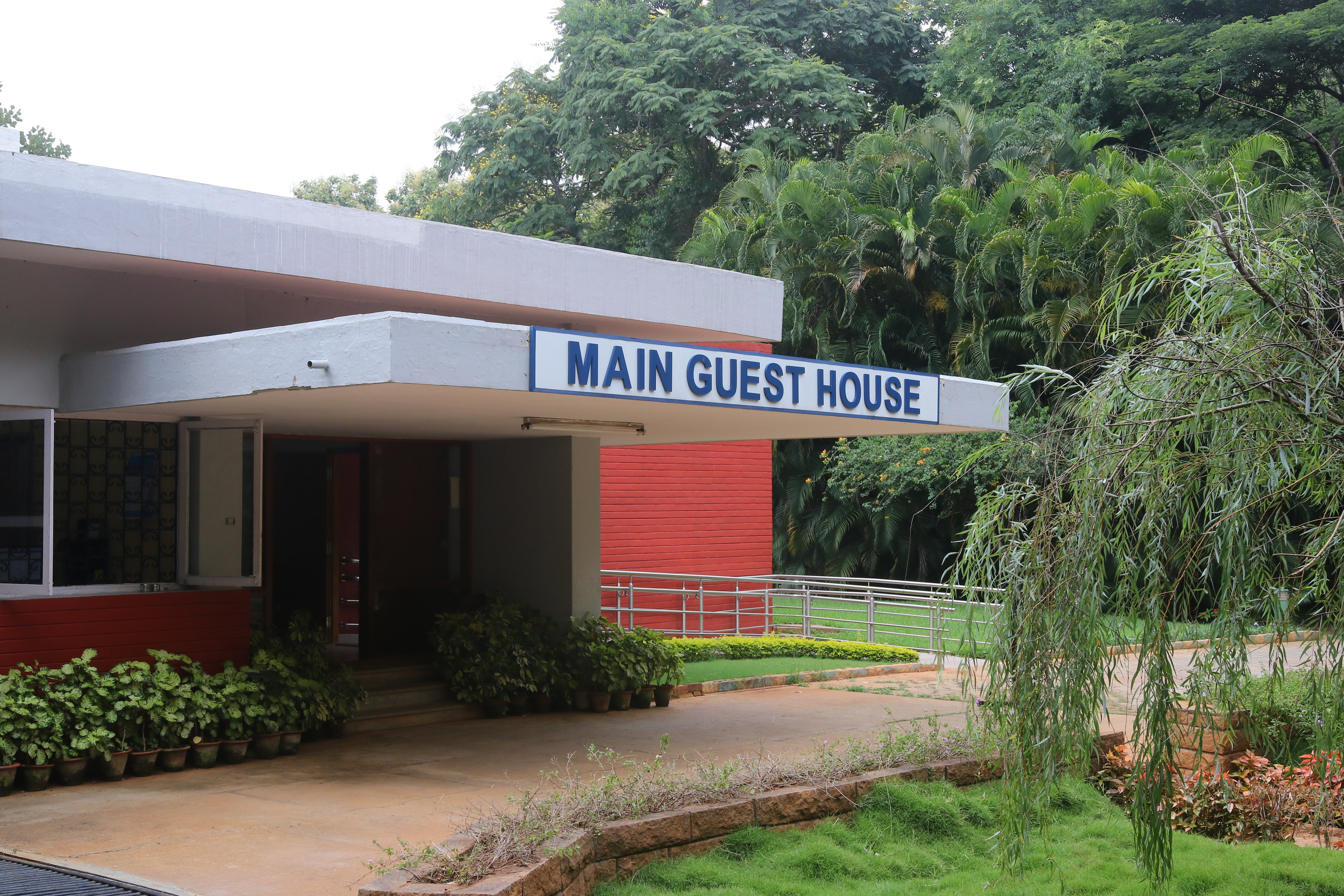 main-guest-house